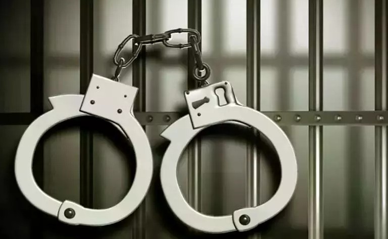 6 साल बाद दरिंदे को अंजाम: 13 साल की बच्ची से रेप और 3 भाई-बहनों की कुल्हाड़ी से हत्या के दोषी को कोर्ट ने सुनाई मौत की सजा