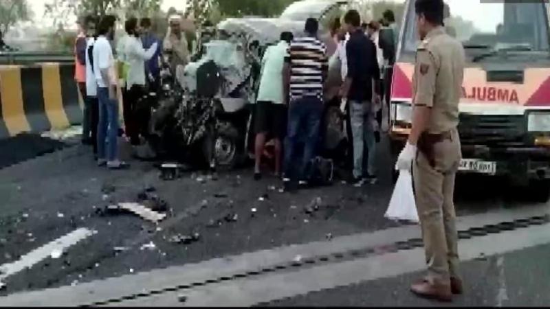 गांव पर घातक हमला, महिला समेत तीन नागरिकों की जान गई
