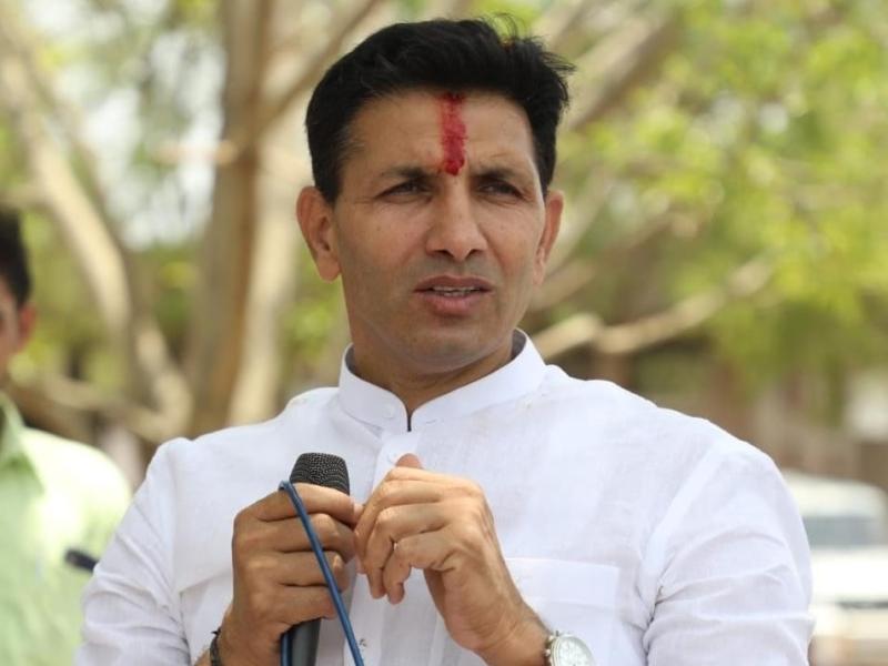 MP की शिक्षा व्यवस्था पर कांग्रेस का हमला, पटवारी ने स्कूलों के विलय पर मांगी जानकारी